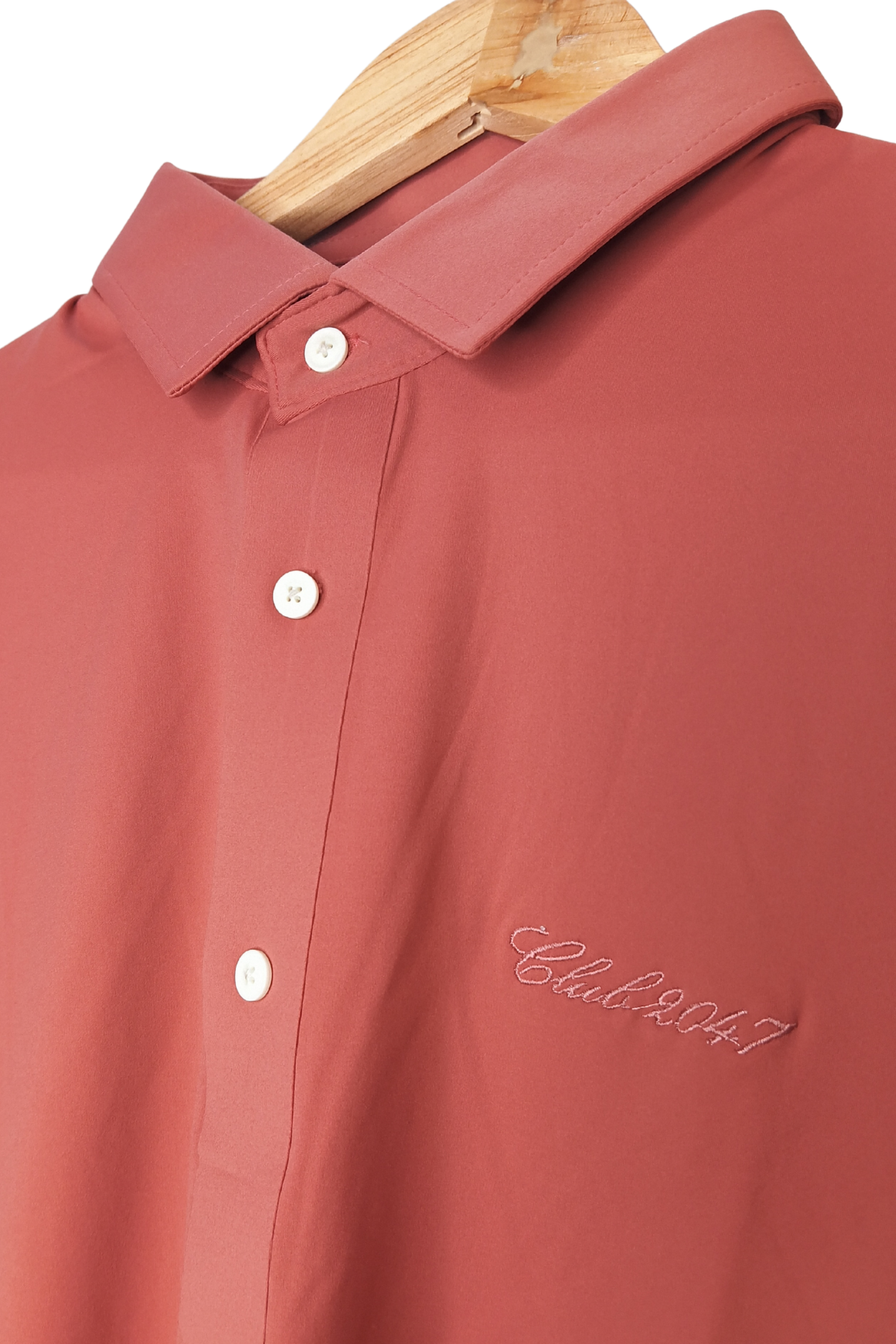 Detailed look at the Ice Cool Knit Shirt’s stretchable, smooth, and shiny fabric designed for all-day freshness.